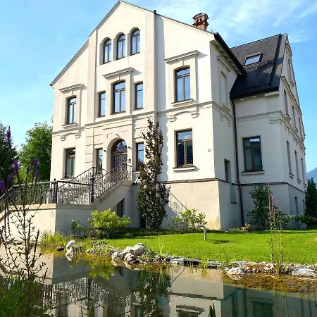 아파트 Luxus Chalet 245m² Mit Privater Infrarotkabine Im Chiemsee Alpenland